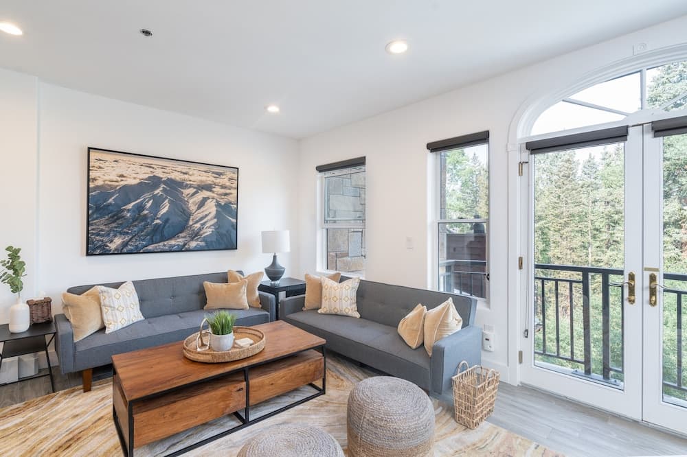 Bear Creek Lodge 207 2 Bedroom Condo by Alpine Lodging Telluride