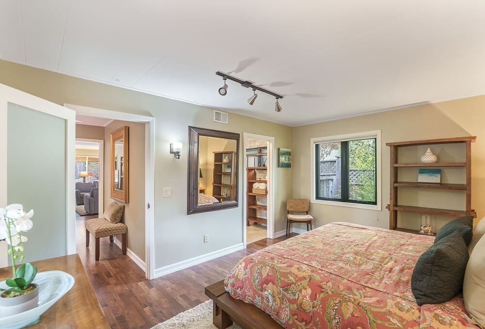 3855 Carmel Nest 3 Bedroom Home by Redawning