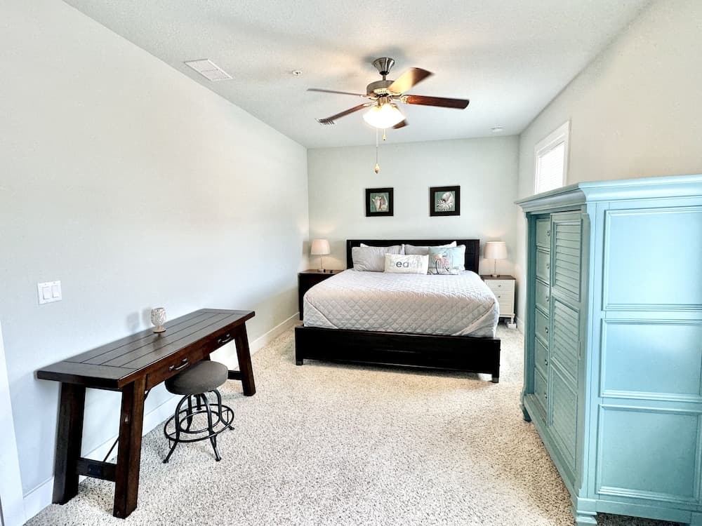 Seaside Sunsets 4 Bedroom Home by RedAwning