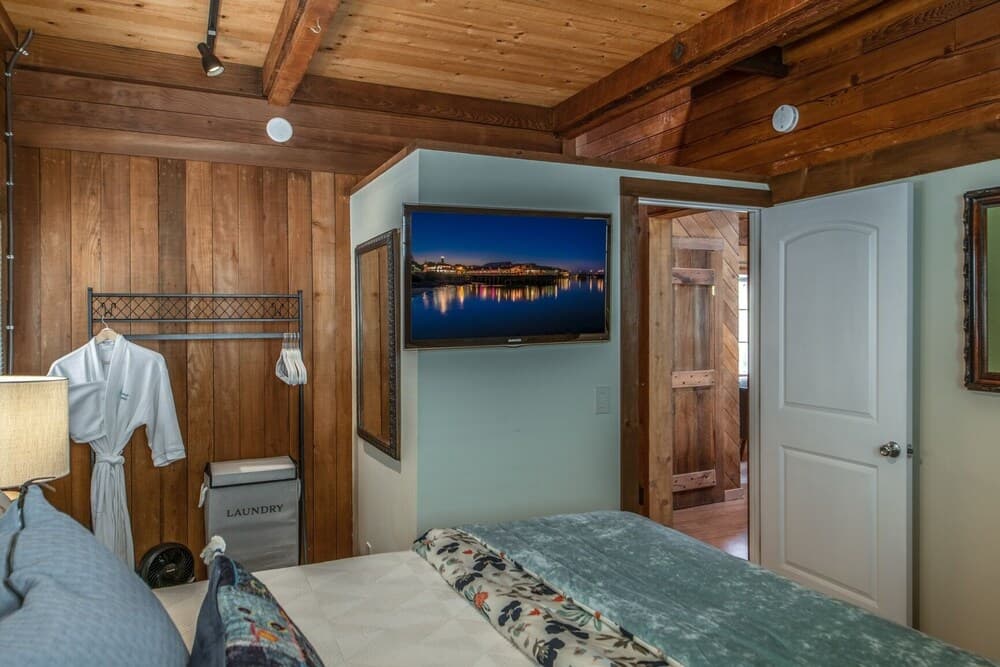 3796 The Madden Suite 2 Bedroom Apts by Redawning