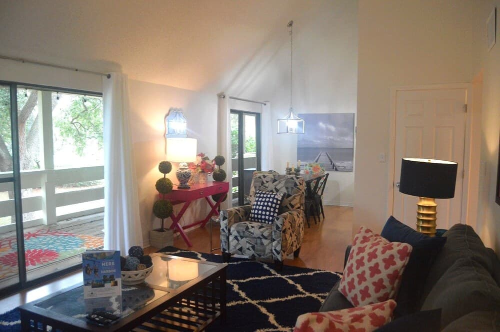 Golf Course 26c 2 Bedroom Condo by Redawning