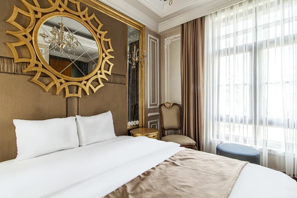 Gorgeous Studio in Historic Mansion in Beylerbeyi