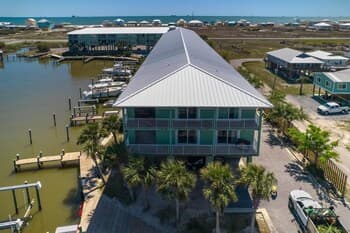 Bayfront Spacious Condo Steps to White Sands