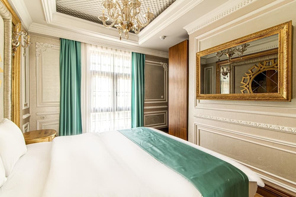 Studio in Historic Mansion in Beylerbeyi