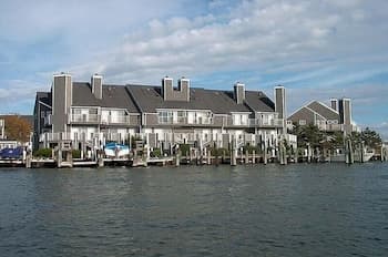 Harbour Island 21c 2 Bedroom Townhouse by Redawning