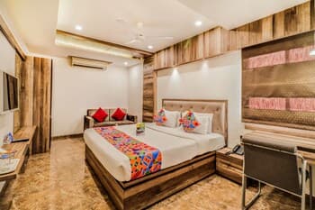 Fabhotel Summit Star