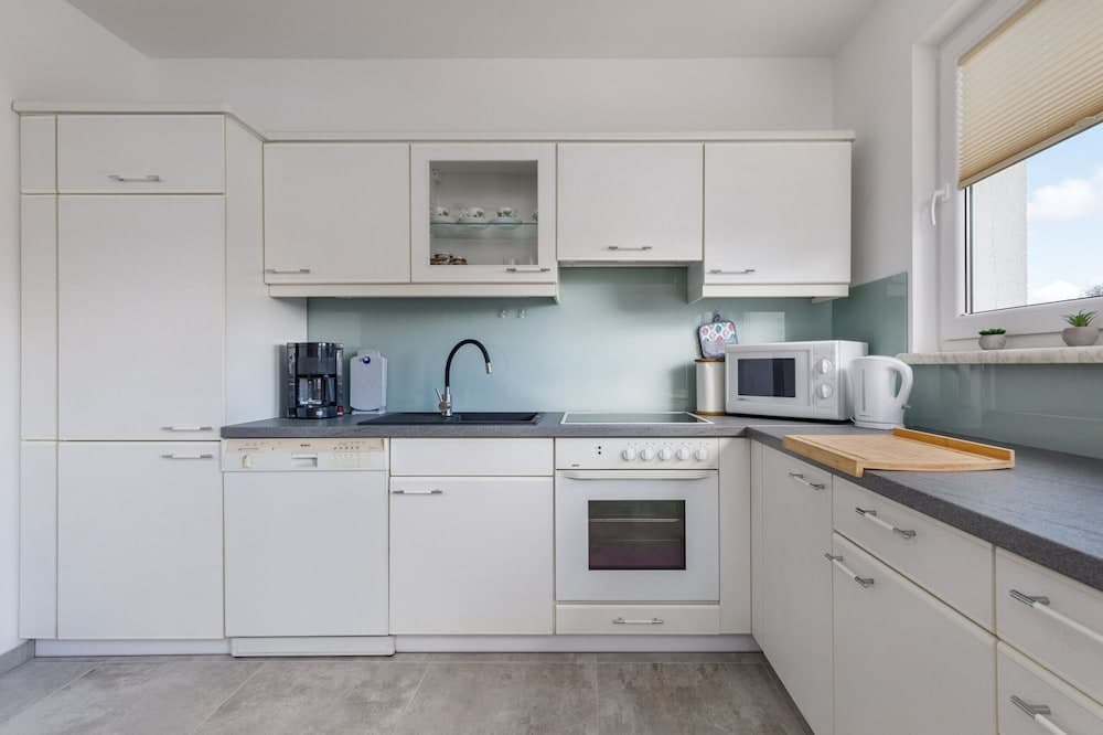 Apartment on Chrobrego St. by Renters