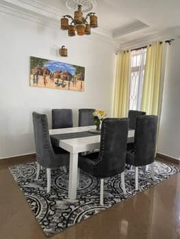 Immaculate 3-bed Apartment in Dar es Salaam