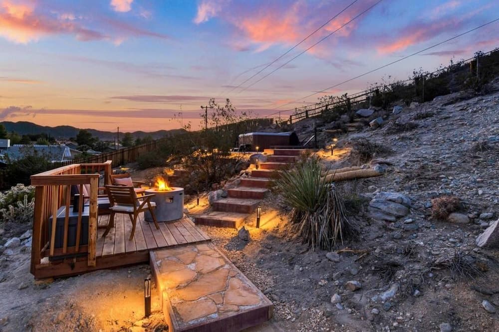 Jackrabbit Inn - The Nocturnal Experience - Spa