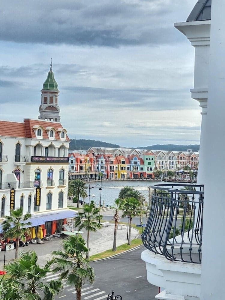 Starfish Homestay Grand World Phu Quoc