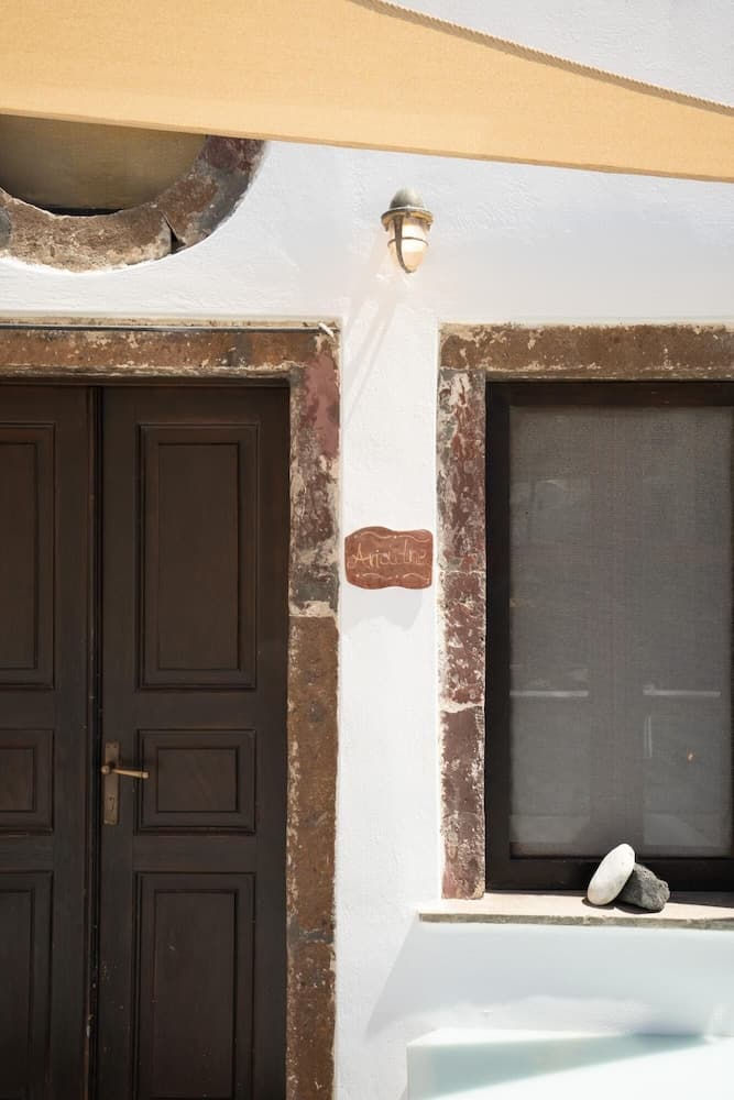 Madame Kalitsi-ariadni Apartment