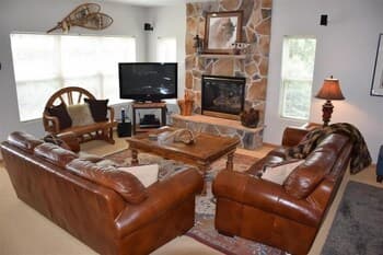 Seven Springs Woodridge 4 Bedroom Premium Condo, Sleeps 10, Mountain Views 4 Condo by Redawning