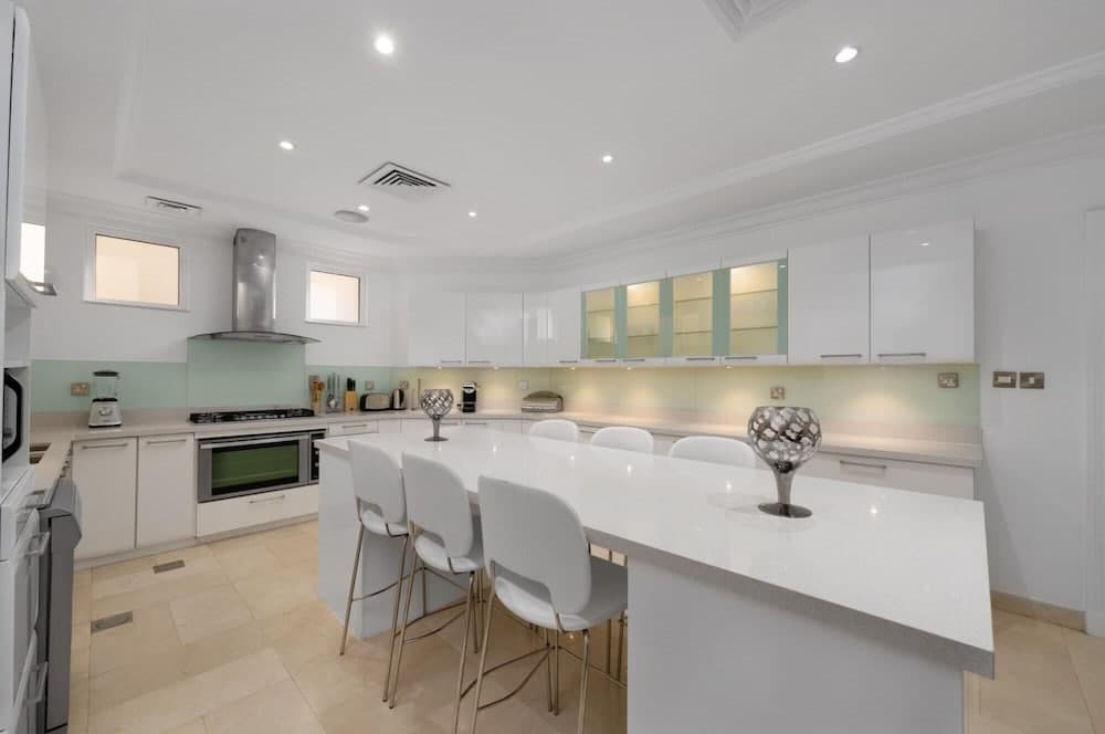 Ultra-luxury Villa w Private Pool Beach on Palm