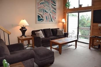 Seven Springs Sunridge 2 Bedroom Standard Condo - Ski-in/out! 2 Condo by Redawning