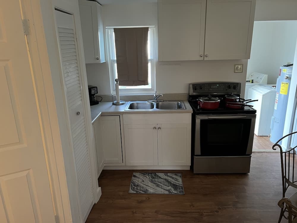 Sandy Mutts At The Beach 1 Bedroom Cottage by RedAwning