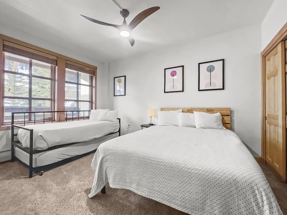 Pp225 Passage Point 1 Bedroom Condo by RedAwning