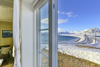 Kongsfjord Arctic Lodge