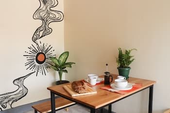 Charming 2-bed House in Kampala