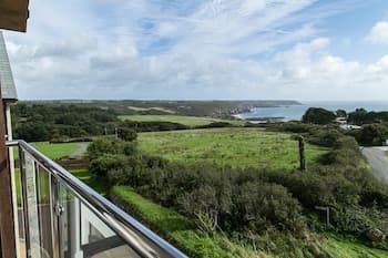 Immaculate 2 Bed Apartment on The Lizard Cornwall
