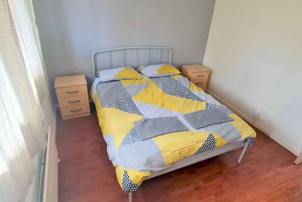 4-bed House in South London