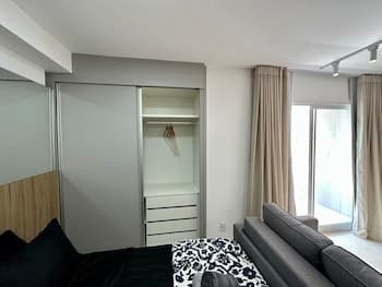 Studio Deluxe Independência 915 central