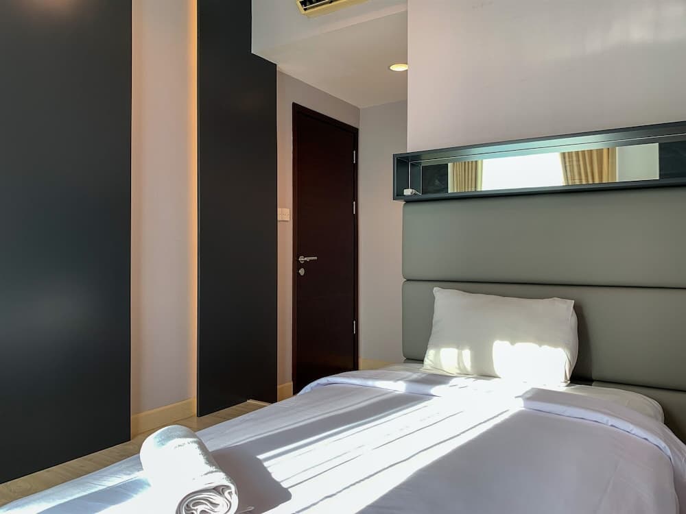 Spacious And Comfy 3Br Gandaria Heights Apartment