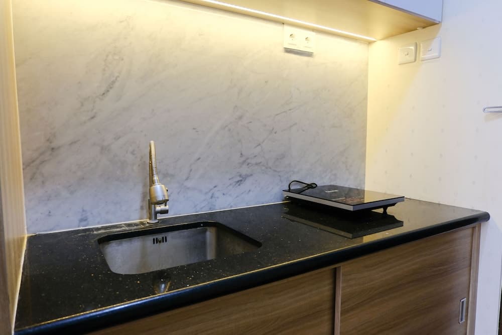 Good Deal Studio At Tamansari Panoramic Apartment