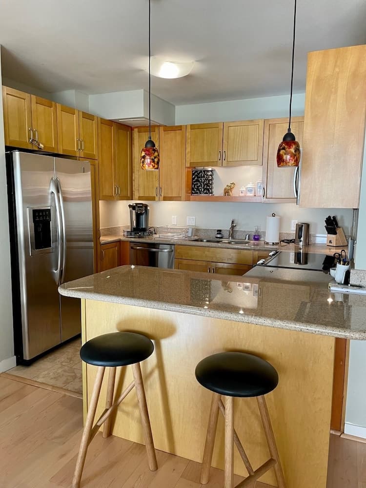 Lanikea Ocean View Apartment 2 Bedroom Condo