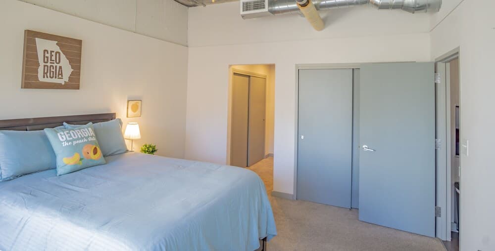 Furnished Apt near Fox Theatre