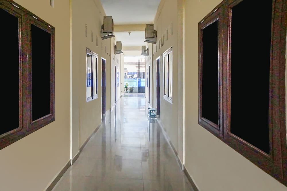 OYO 90785 Mutiara Guest House