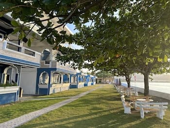 Emmalyn's Paradise Resort