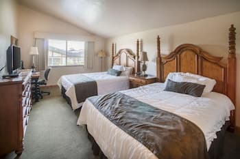 Villas at Zermatt Resort - Condos