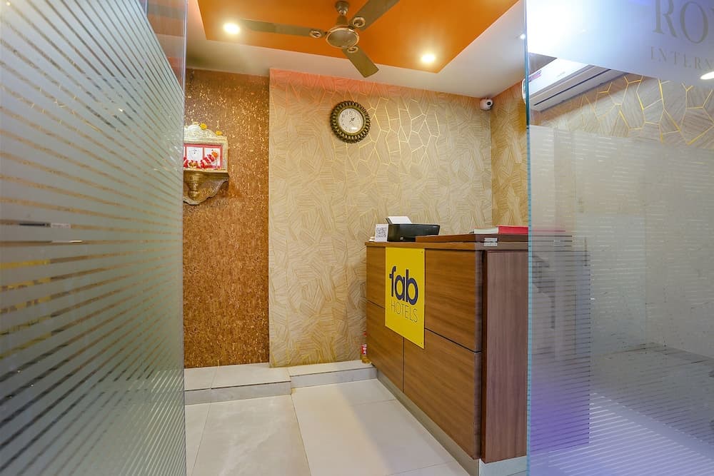 Fabhotel Royal International