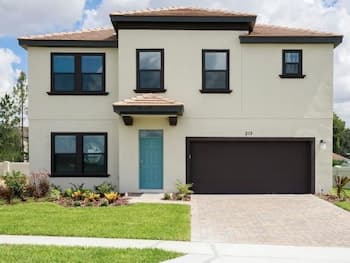 Modern 5 Bedroom Pool Home 5 Condo by Redawning