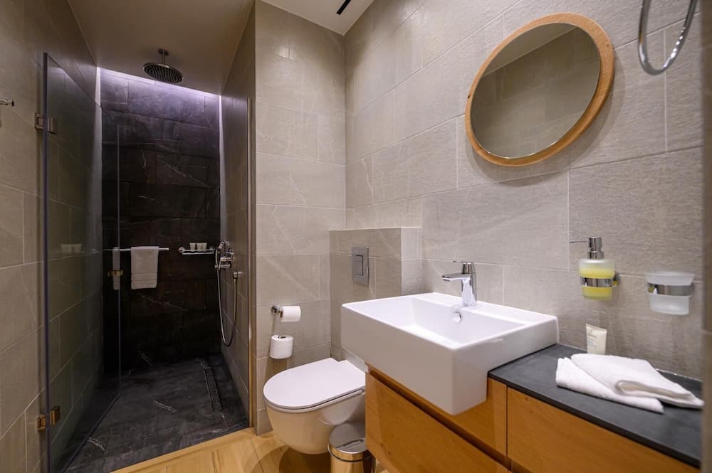 Kyma Deluxe 2 Bedroom Suite