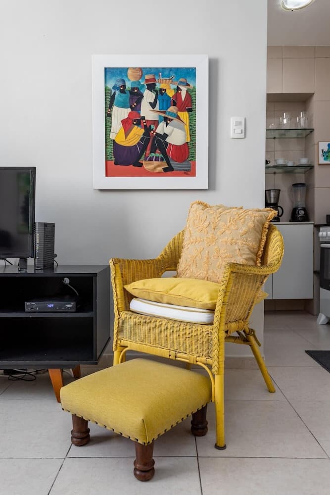 Charm in Copacabana 1 Bedroom Nsc703