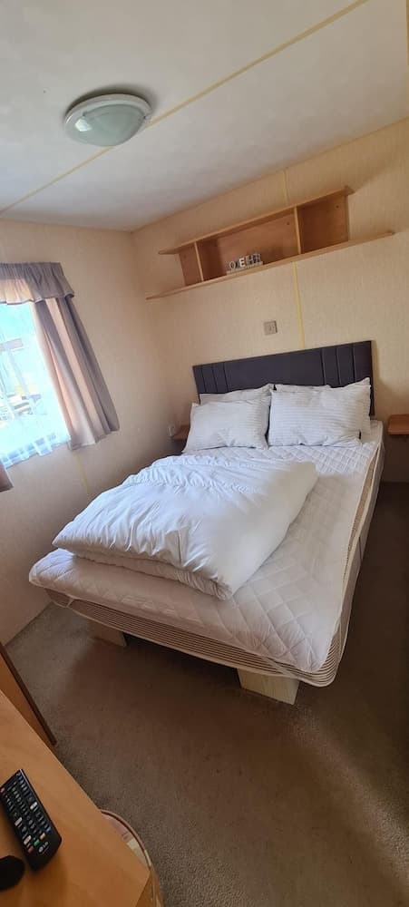 8 Birth Caravan Based on Coral Beach, Ingoldmells