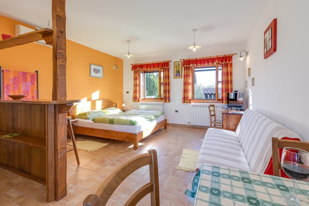 Tourist Farm Tonin - Apartment 1