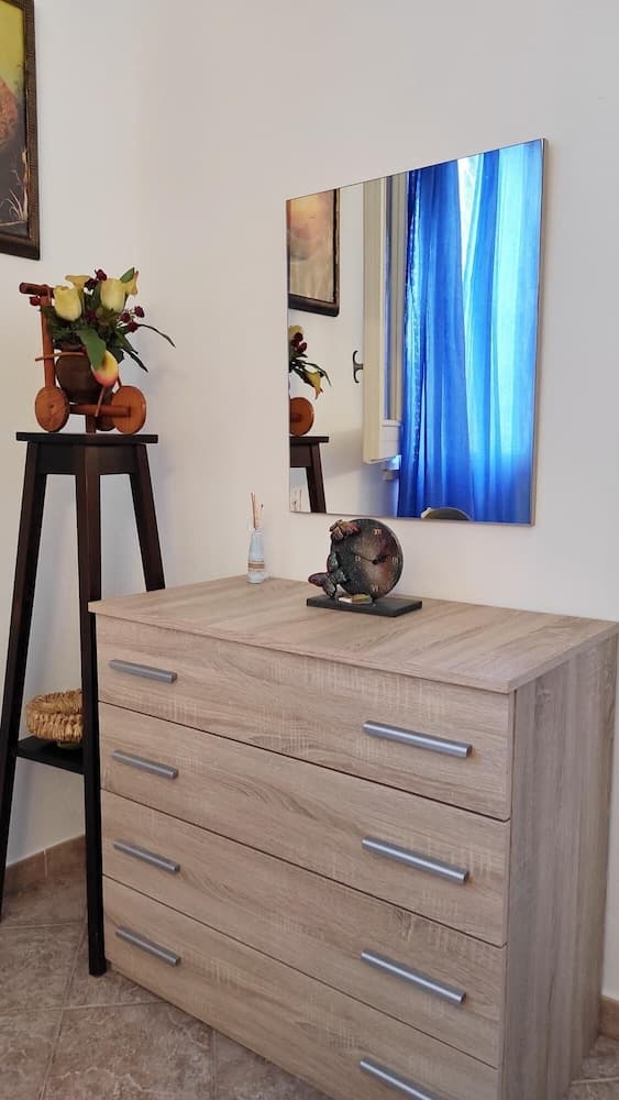 Villa Piana - Con Piscina ed Ampio Giardino Privato