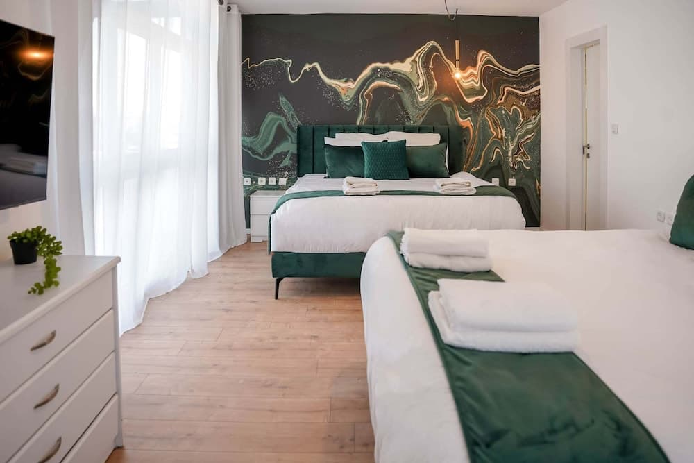 YalaRent Ivy Villa with Private Pool