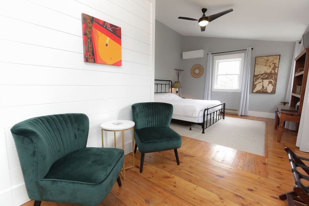 Jackson's Falls Country Inn