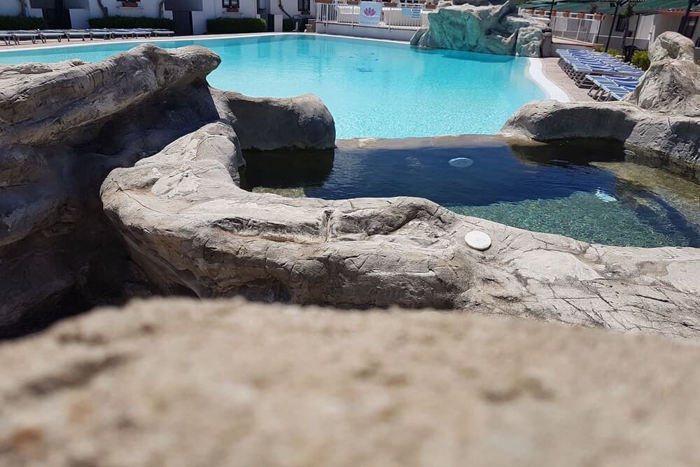 Bungalow Near The Beach 2