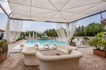 Bungalow By The Beach 3