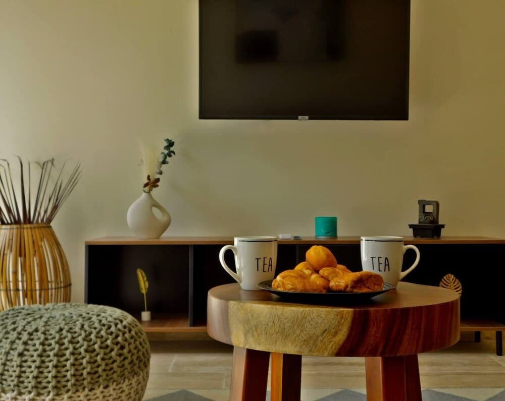 1 Br Apartment W-jungle View - Top Lx Amenities