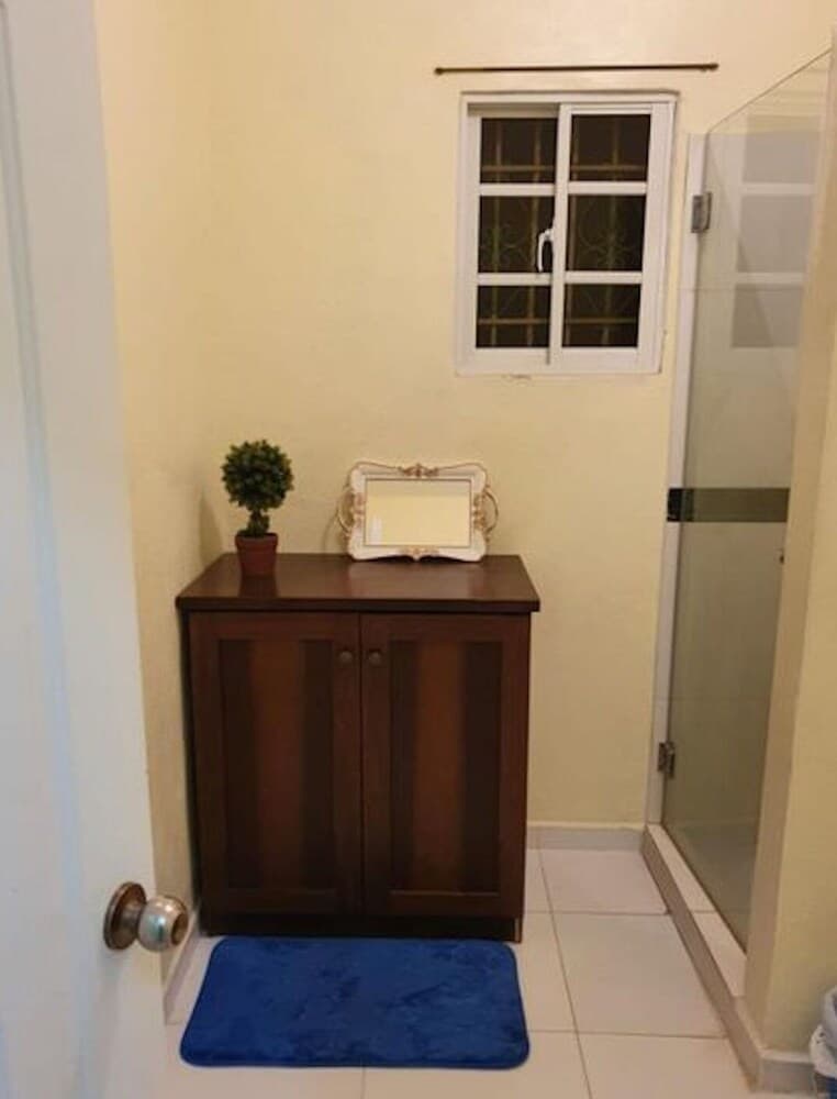 House With Pool 5 Min To The Airport Las Americas