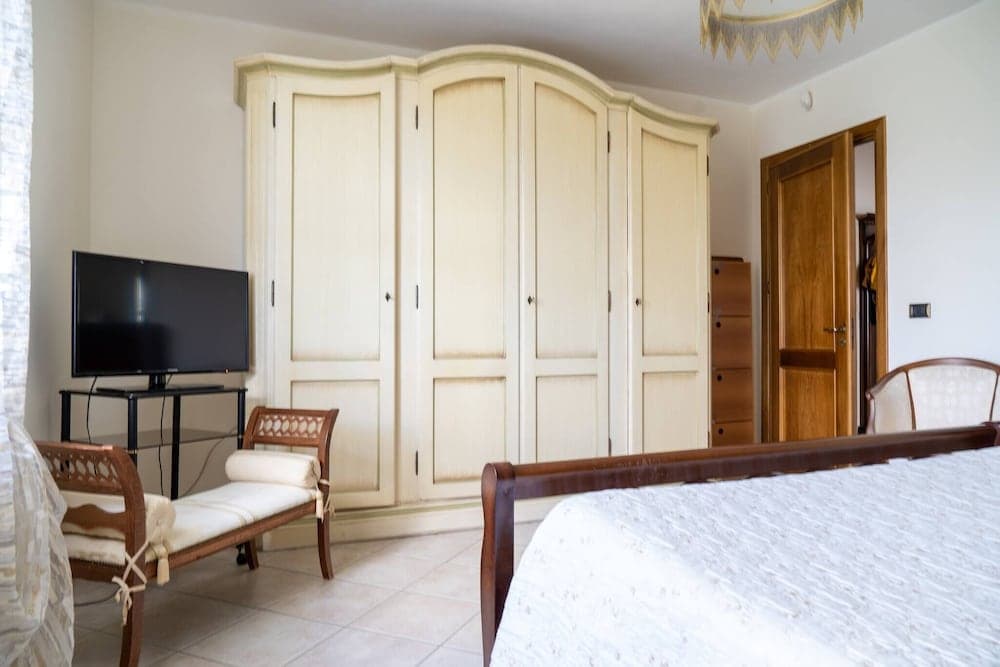 Villa Oasi Della Pace Located in Partinico With Private Pool