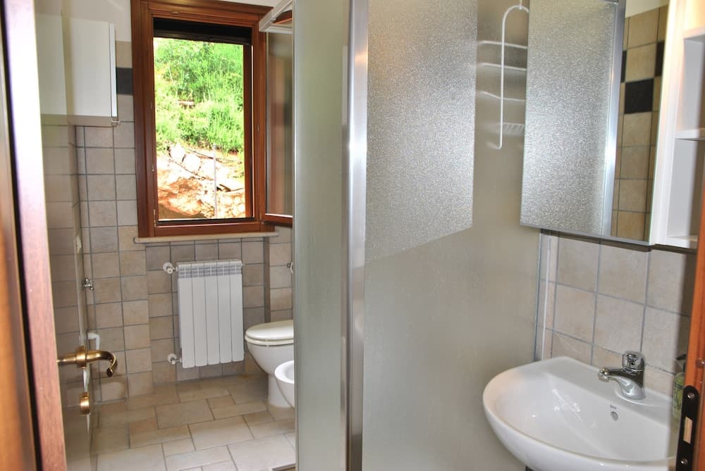 Holiday House for 6 Persons, With Swimming Pool