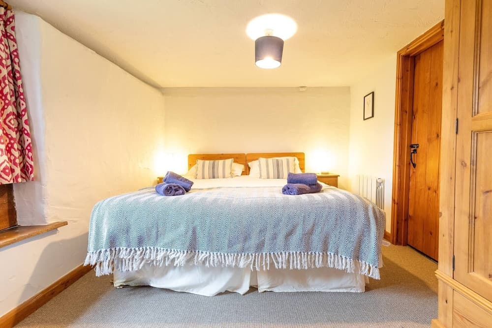 West Hollowcombe Farm Cottages - Full Si