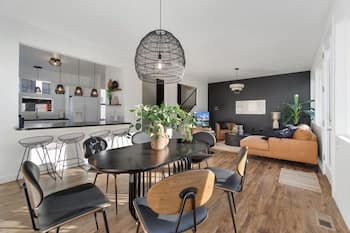 Coopers North in Old Town – Hot Tub & Pool Table!