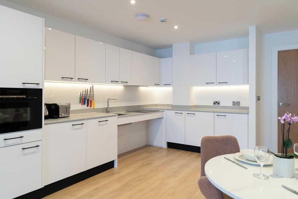 PREMIER SUITES Edinburgh Fountain Court